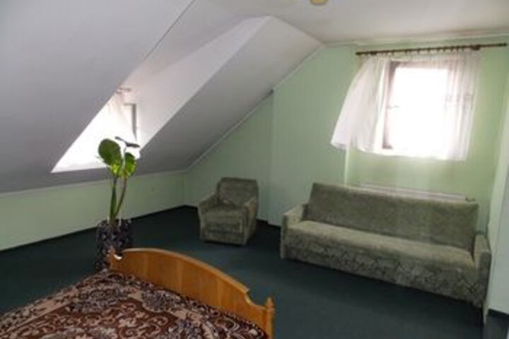 Room 15 of 45