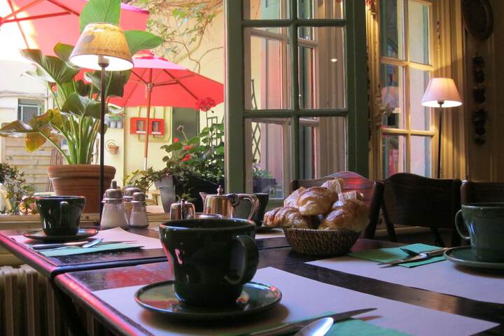 Breakfast/Coffee Service 35 of 46
