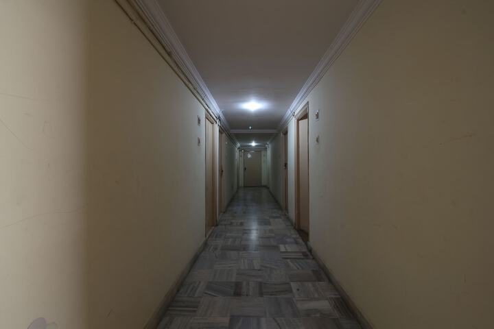 Ballroom/Hall 53 of 61