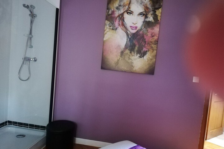 Room 13 of 37