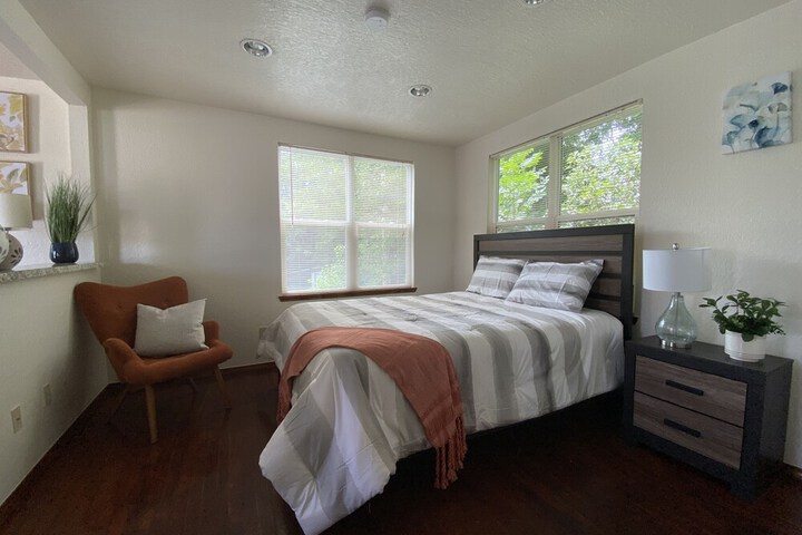 Room 5 of 36