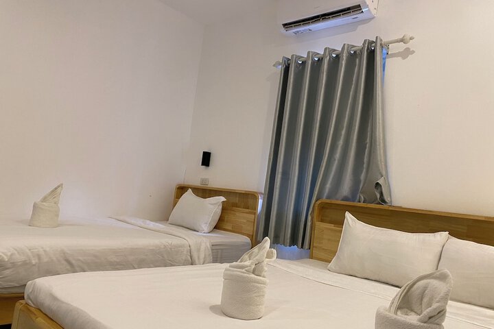 Room 8 of 15