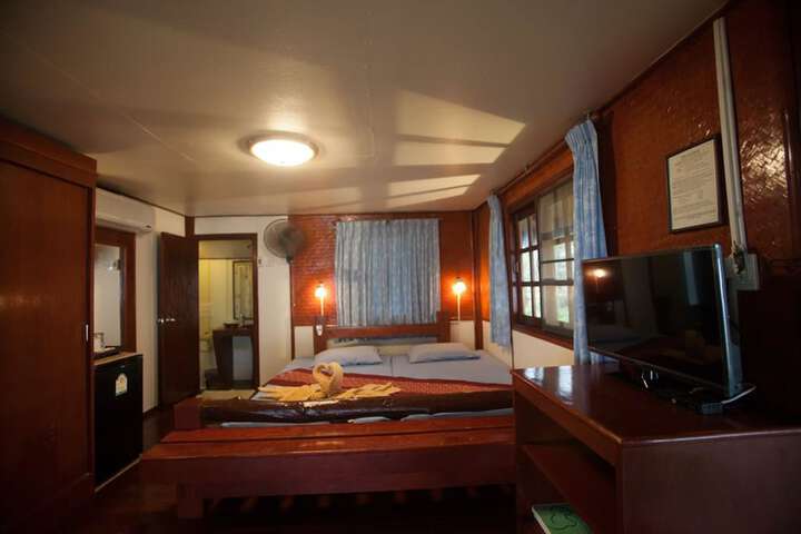 Room 7 of 67
