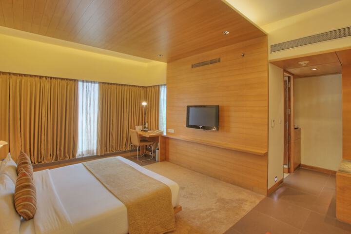 Room 71 of 125
