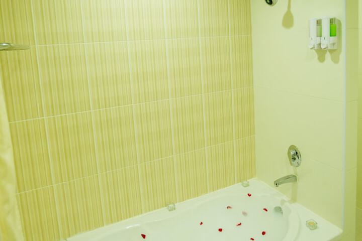 Room 75 of 183