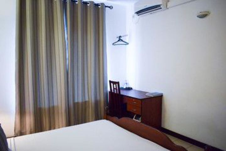 Room 20 of 24