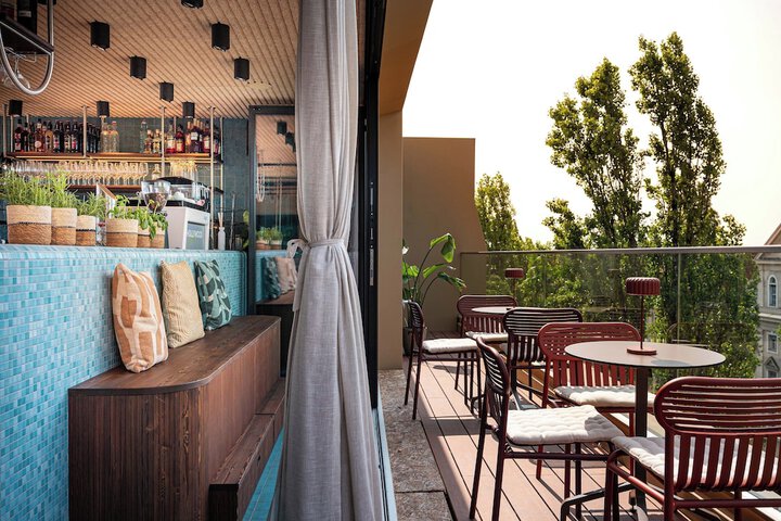 Sundeck 118 of 122