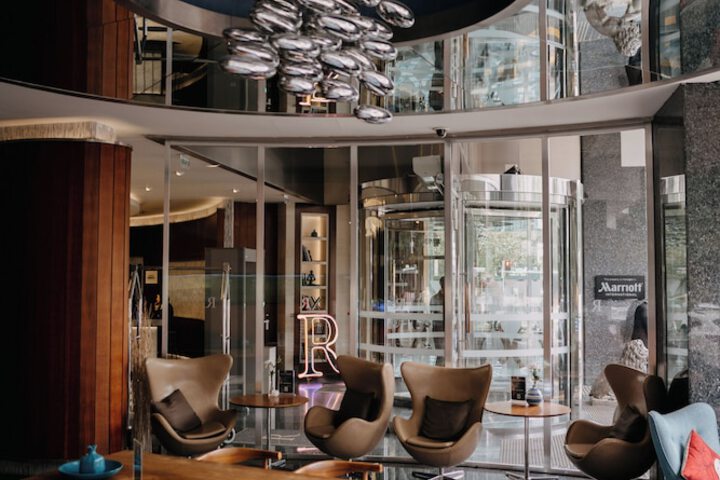 Entrance & Lobby