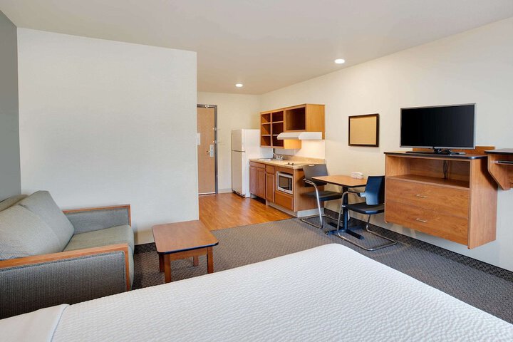 1 Double Bed Accessible (6 of 12)