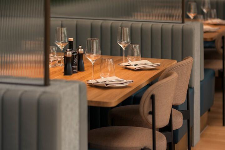 Dining 44 of 71