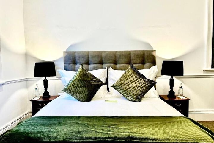 Room 3 of 39