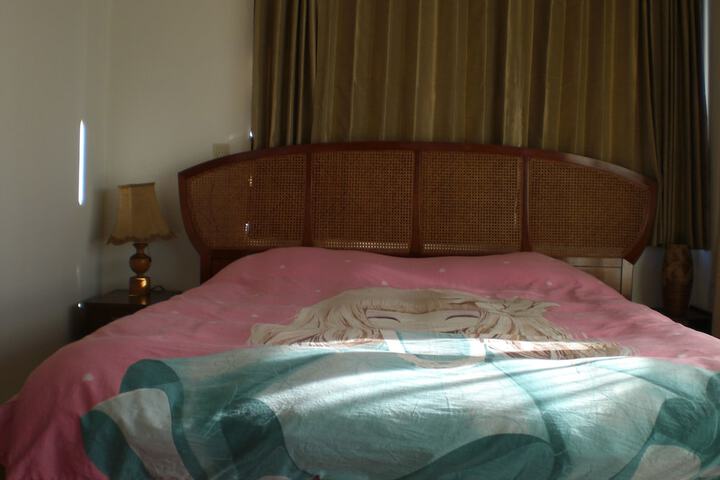 Room 10 of 61