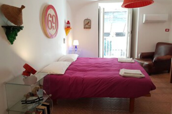 Room 63 of 76