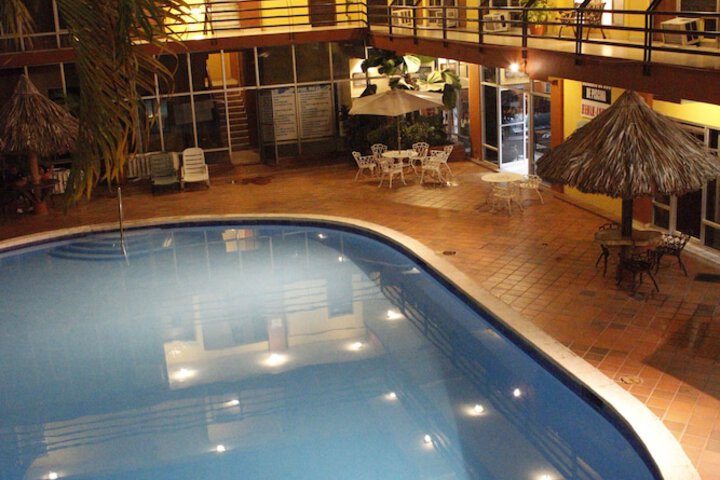 Pools & Facilities