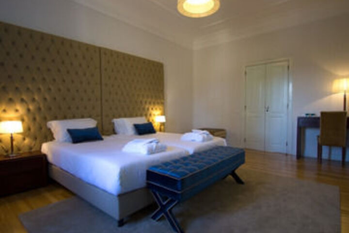 Room 28 of 73