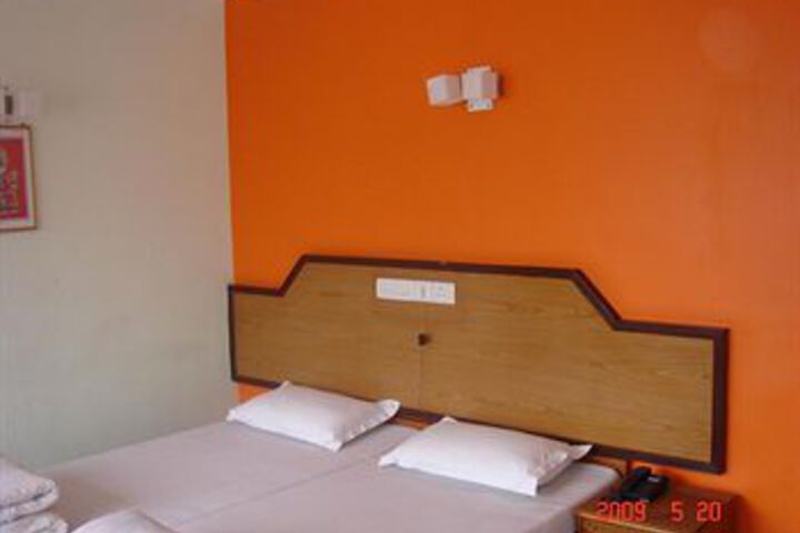 Room 20 of 27