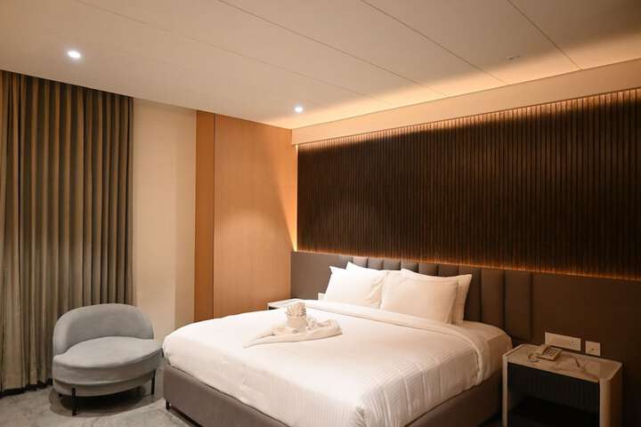 Room 7 of 15