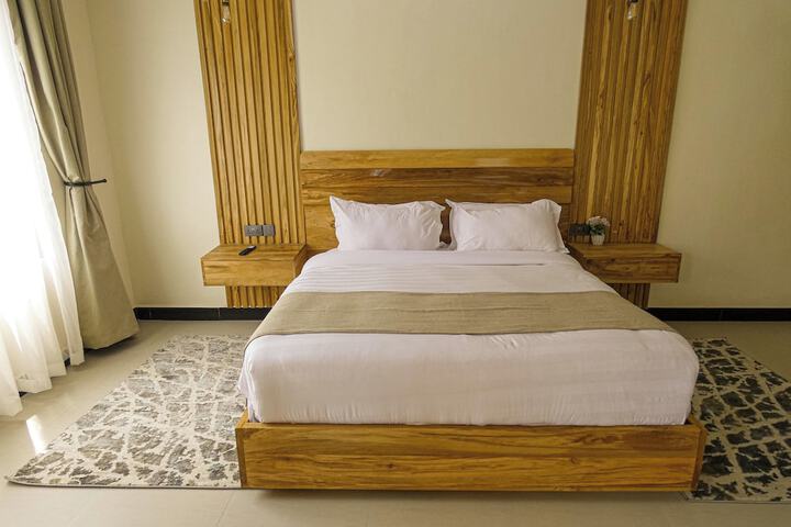 Room 2 of 35