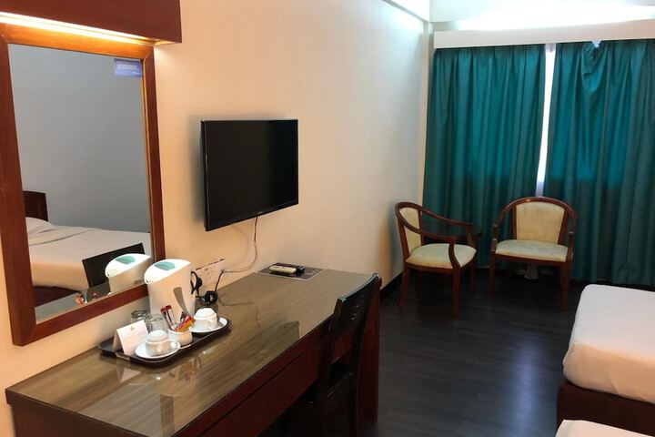Room 13 of 52