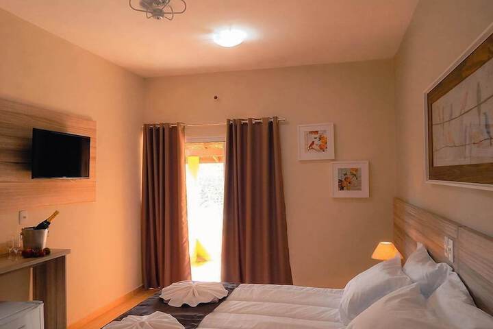 Room 4 of 118