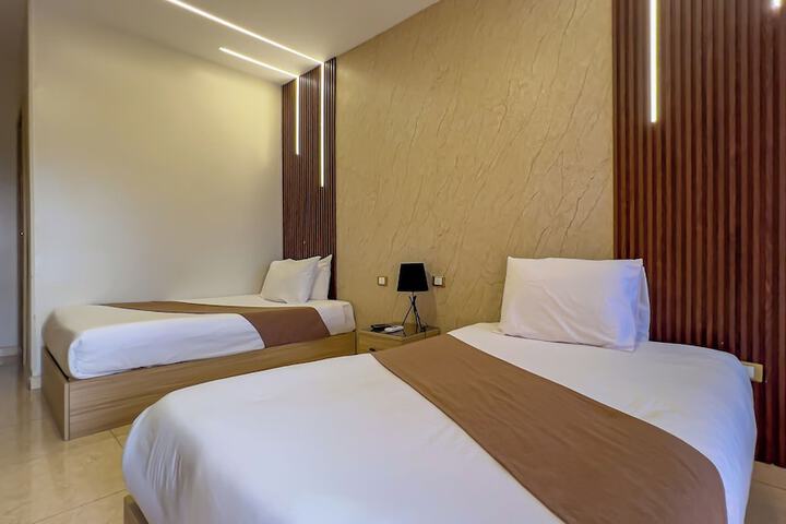 Room 172 of 284