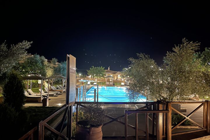 Pool 39 of 55