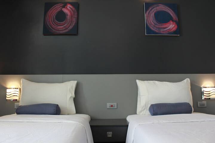 Room 57 of 91