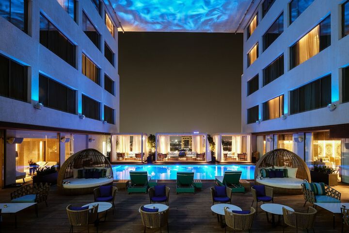 Pool 14 of 23