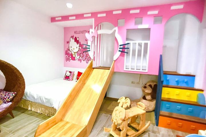 Room 3 of 40