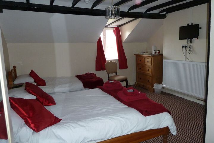 Room 12 of 27