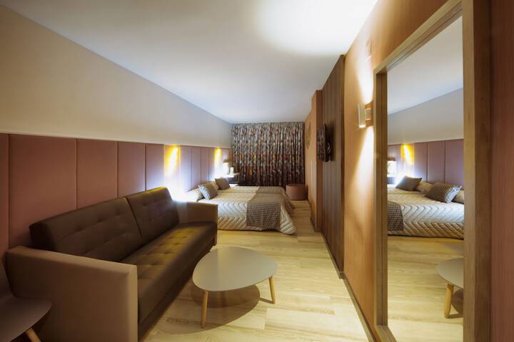 Room 7 of 30