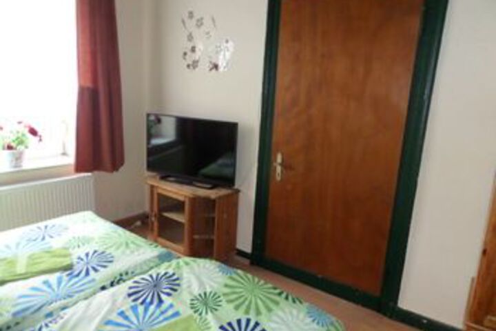 Room 16 of 24