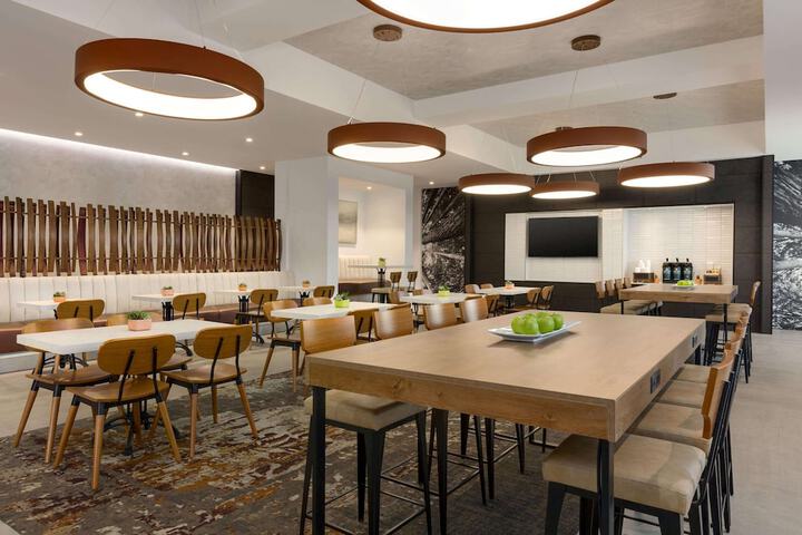 Breakfast area