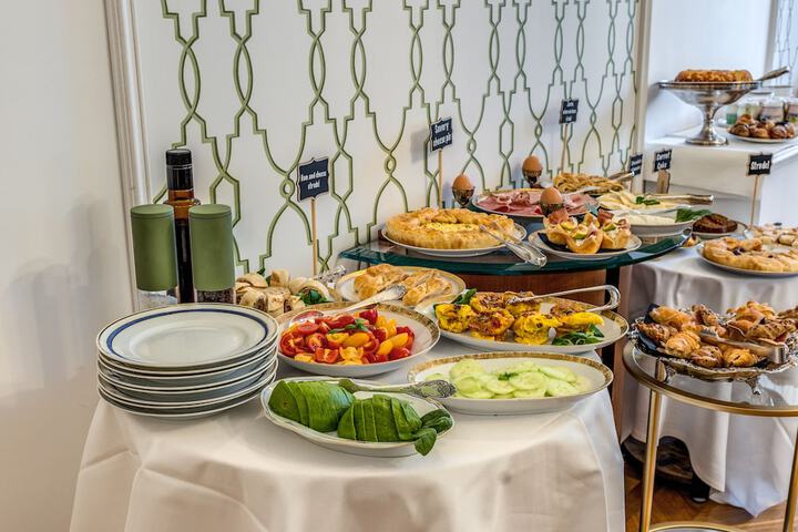 Dining 96 of 116