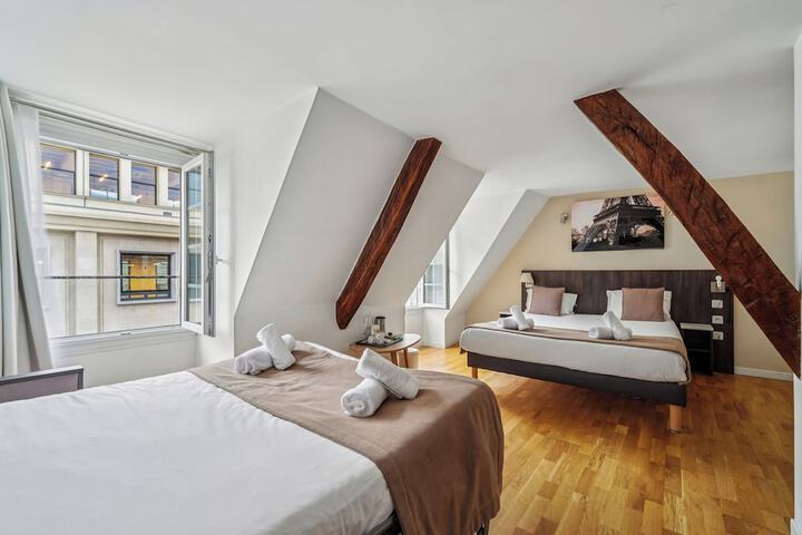 Room 13 of 20