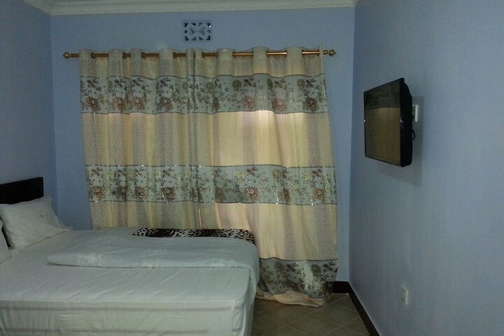Room 12 of 57