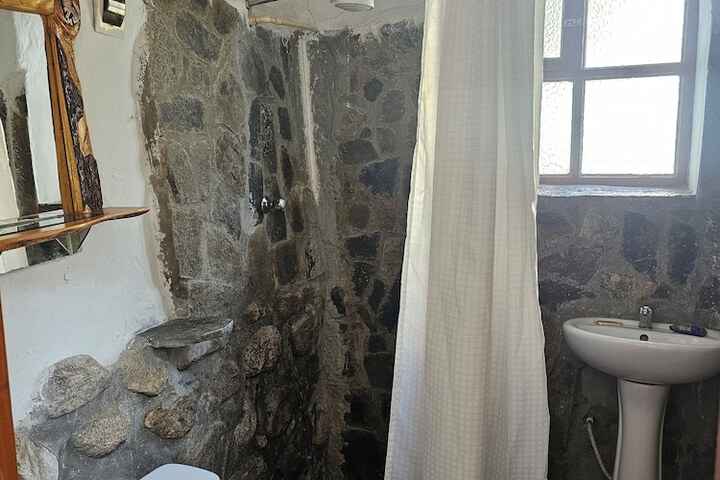 Room 28 of 56