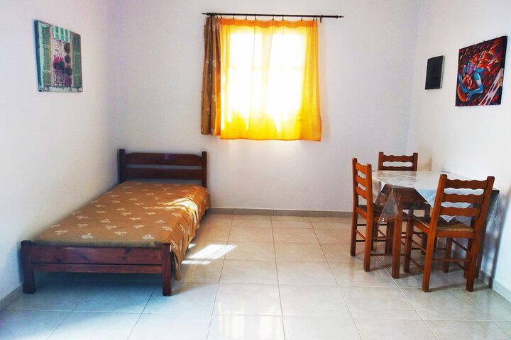 Room 16 of 39