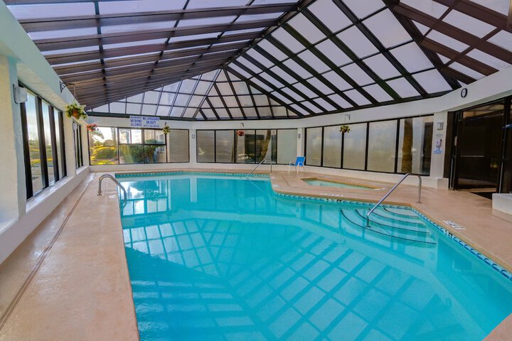 Pools & Facilities