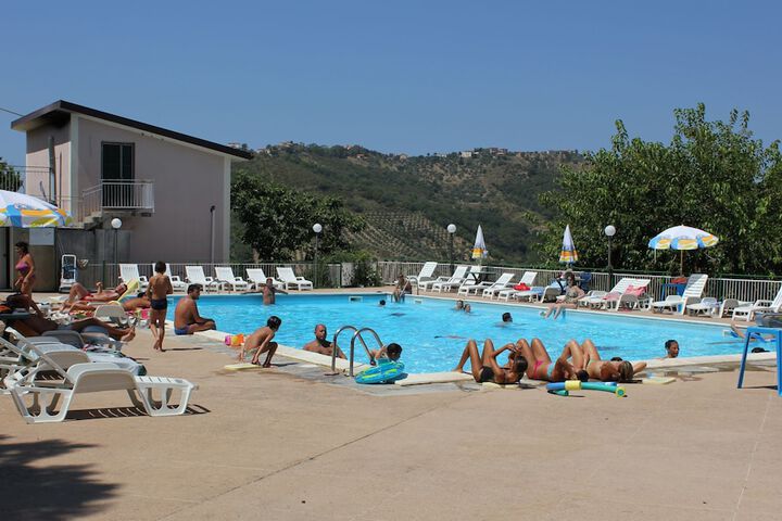 Pool 9 of 23