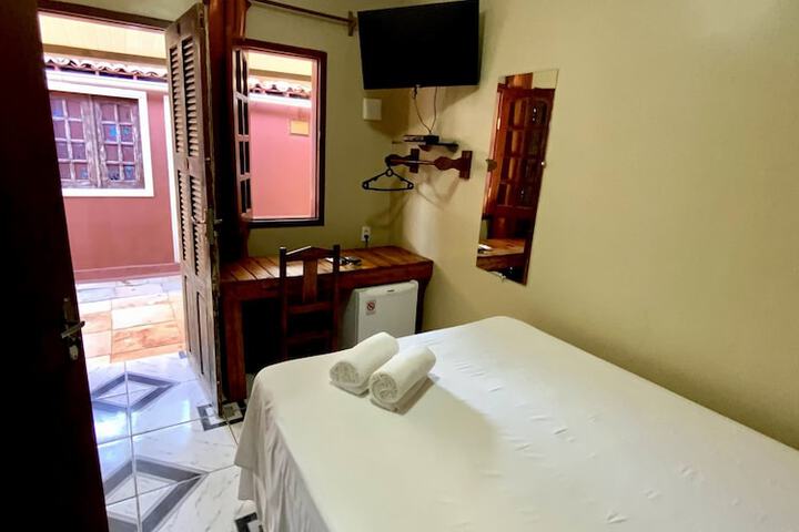 Room 12 of 72