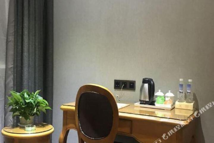 Vienna Classic Hotel (Luoyang Kaiyuan Avenue)