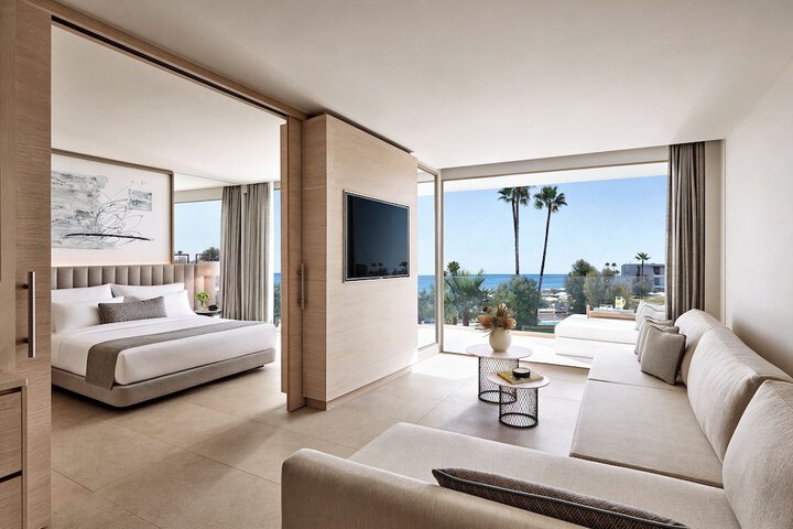 Room 40 of 578