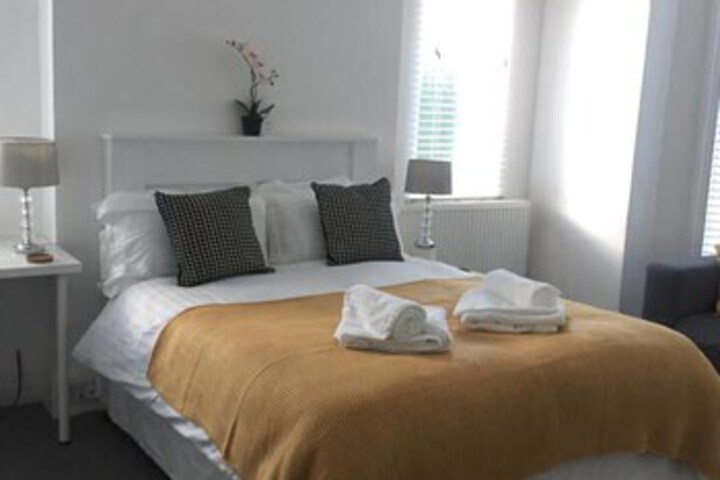 Room 17 of 23