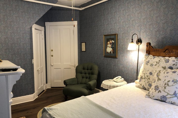 Room 30 of 60