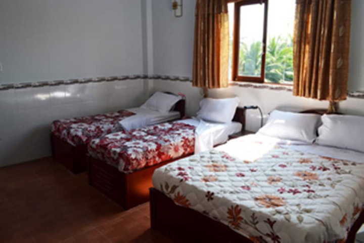 Room 5 of 53