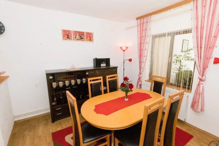Room 2 of 12