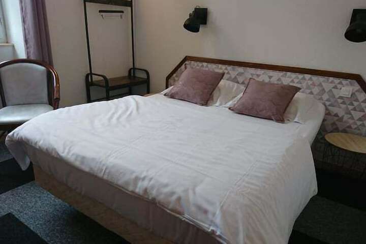 Room 30 of 71