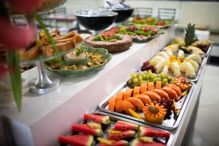 Breakfast/Coffee Service 40 of 48