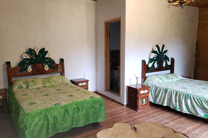 Room 6 of 24